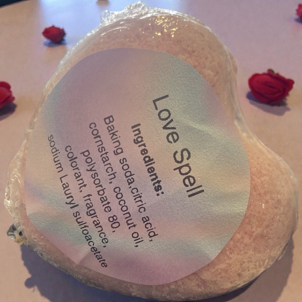 Hand Crafted Heart-Shaped Bath Bomb - Picture 5 of 7